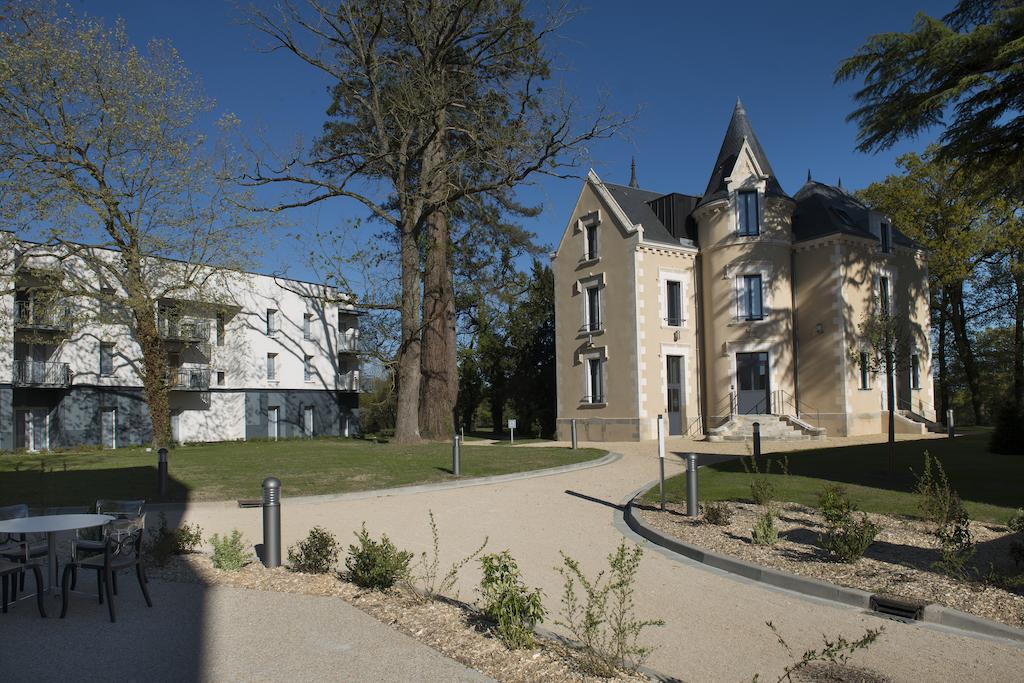 Domitys Le Chateau Des Plans Parthenay Exterior foto