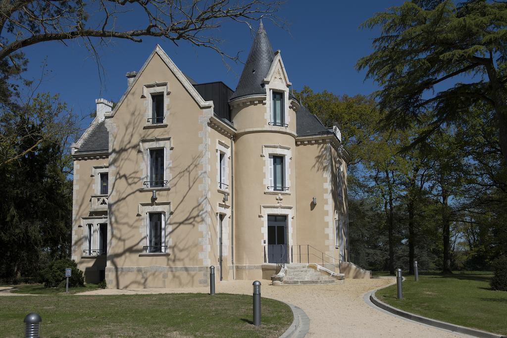 Domitys Le Chateau Des Plans Parthenay Exterior foto